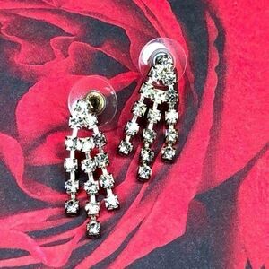 Small vintage rhinestone dangle earrings